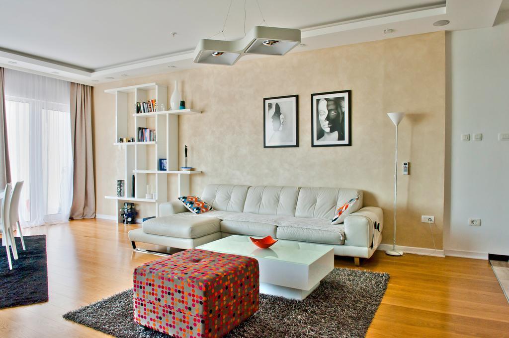Delux And Urban Apartments Hotel Tre Canne Budva Kültér fotó