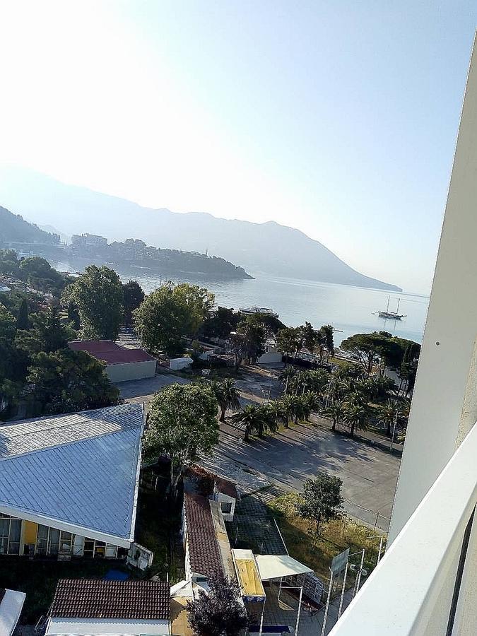 Delux And Urban Apartments Hotel Tre Canne Budva Kültér fotó
